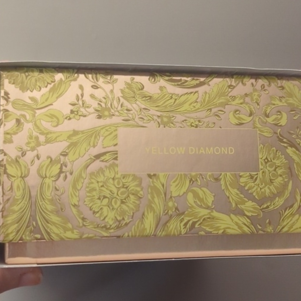 Versace Yellow Diamond Gift Box - Decorative Designer Packaging - Picture 7 of 7